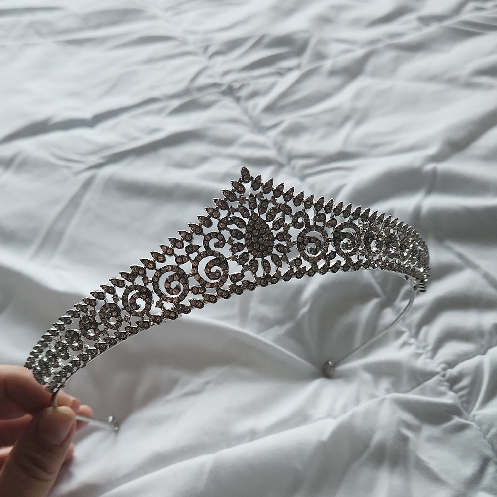 Elegant Silver Tiara